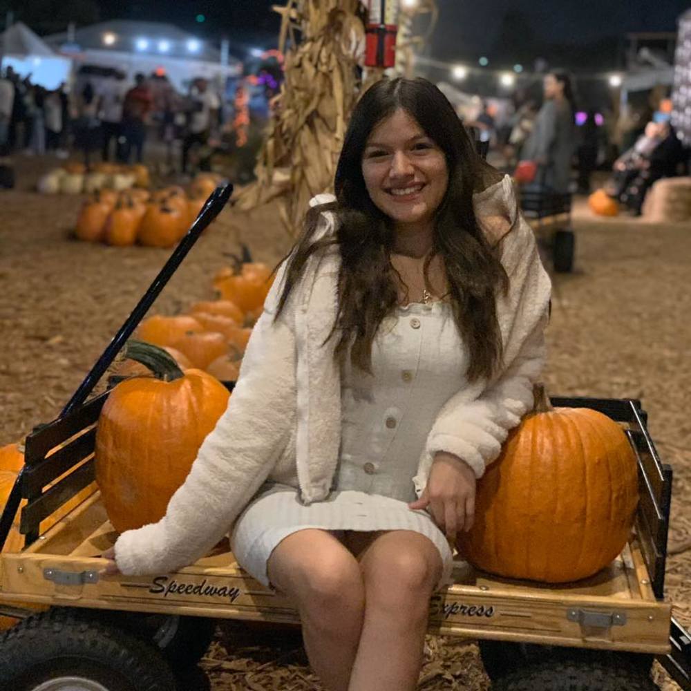 Meet your Posher, Maria